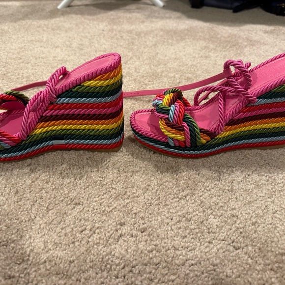 Valentino Rockstud Rainbow Wedge - MINT CONDITION - Size 38 - Picture 4 of 7